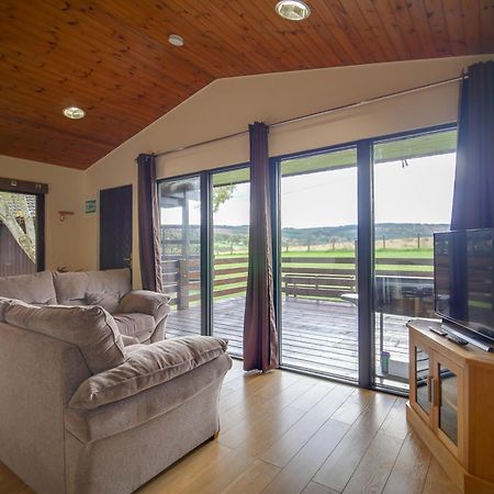 Glenview Chalet Park 因弗内斯 外观 照片