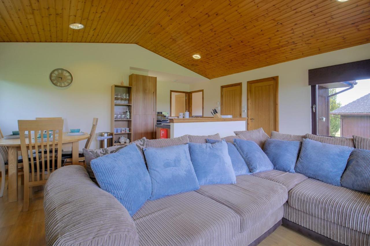 Glenview Chalet Park 因弗内斯 外观 照片
