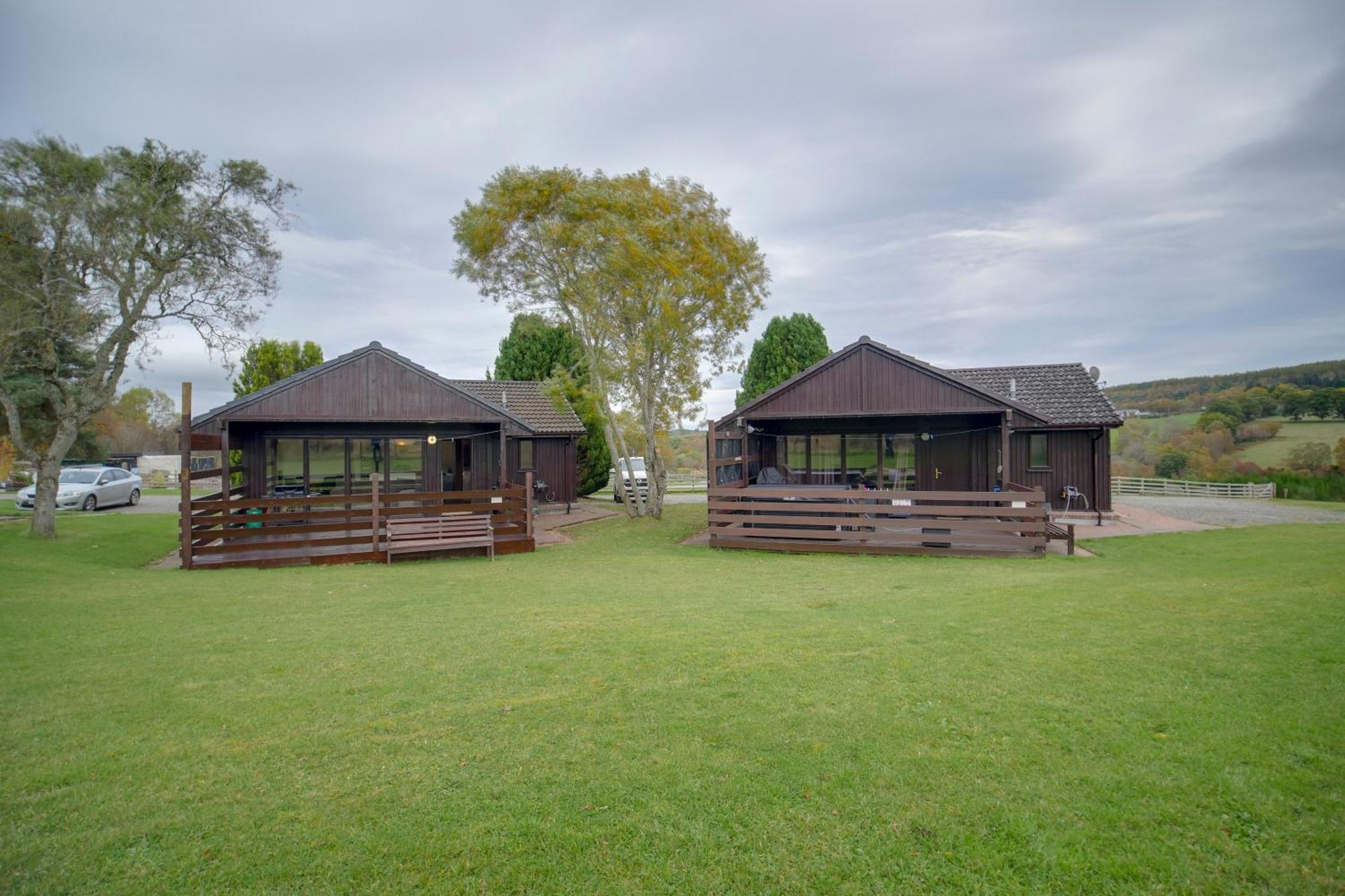 Glenview Chalet Park 因弗内斯 外观 照片